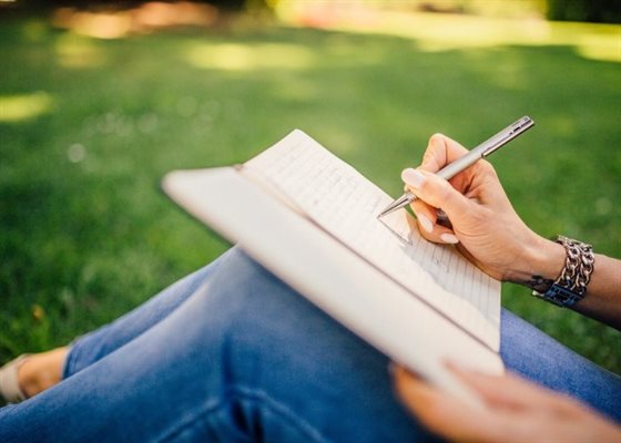 creative writing 700 x 500